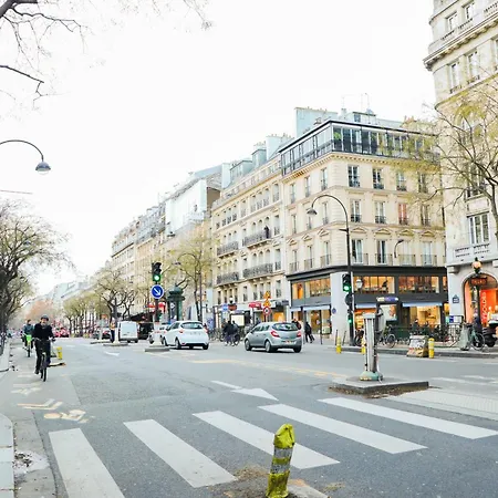 Spacieux En Plein Coeur De Parigi